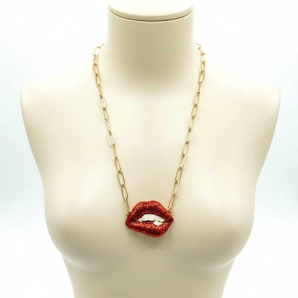 Rust & Ruffles NWT Gold Tone Paperclip Chain Red Glitter Lips Statement Necklace